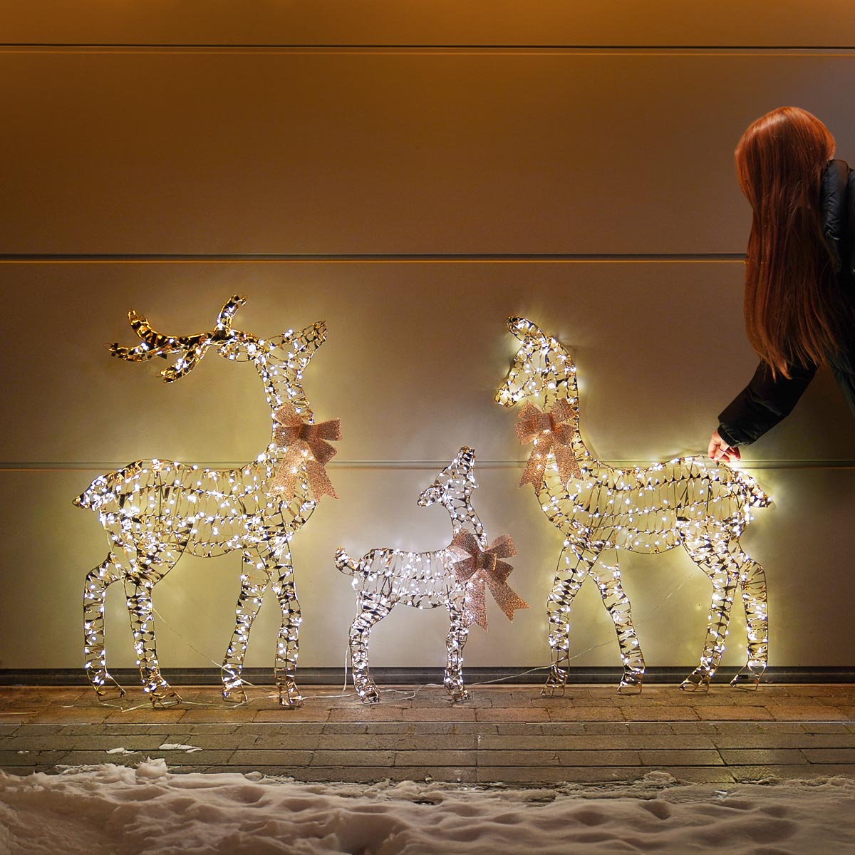Gold Twist Outdoor Christmas Decoration Light up Reindeer Family