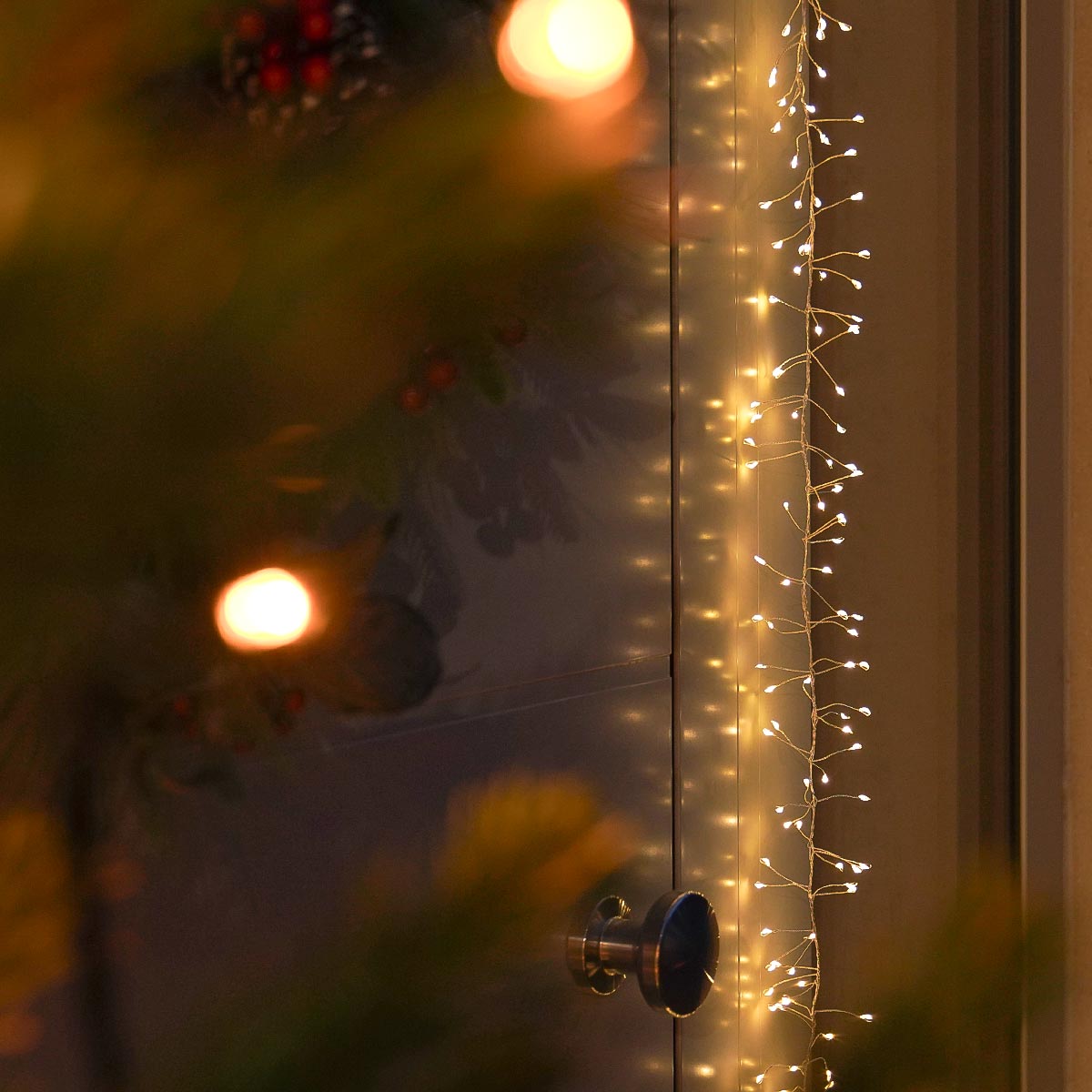 800 LED Outdoor Christmas Cluster Lights for Door Frame 5.5m