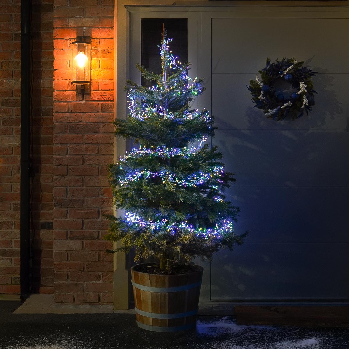 800 LED Outdoor Christmas Cluster Lights for Door Frame 5.5m