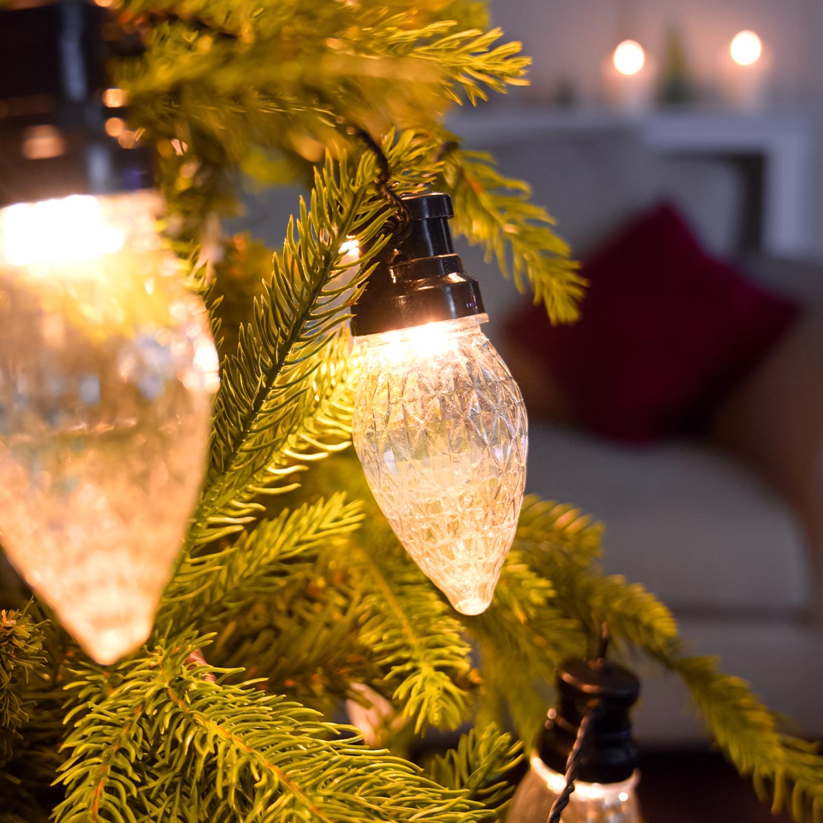 3.8m Pinecone LED Outdoor Christmas String Lights