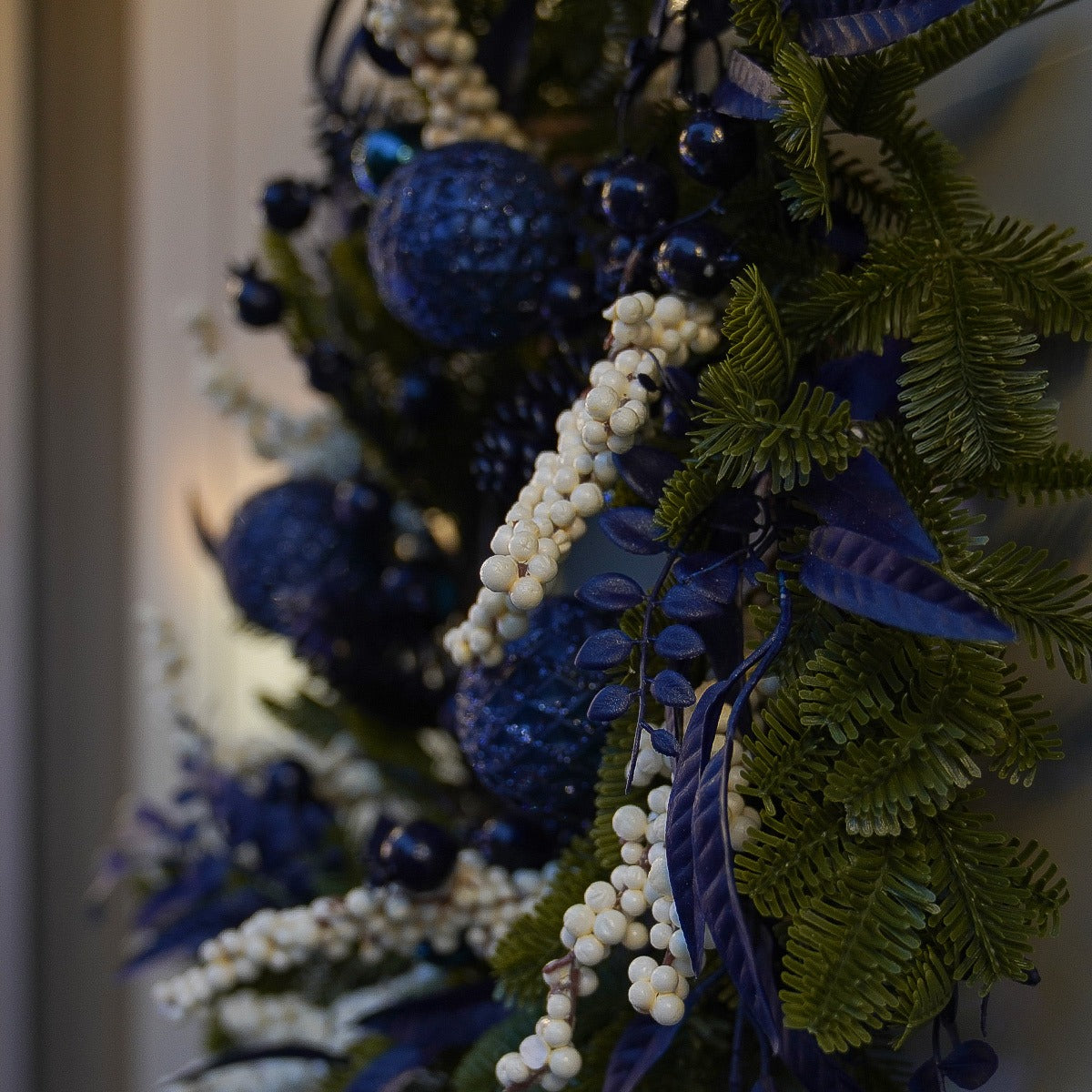 40cm Blue Bauble & White Foliage Decoration Christmas Wreath