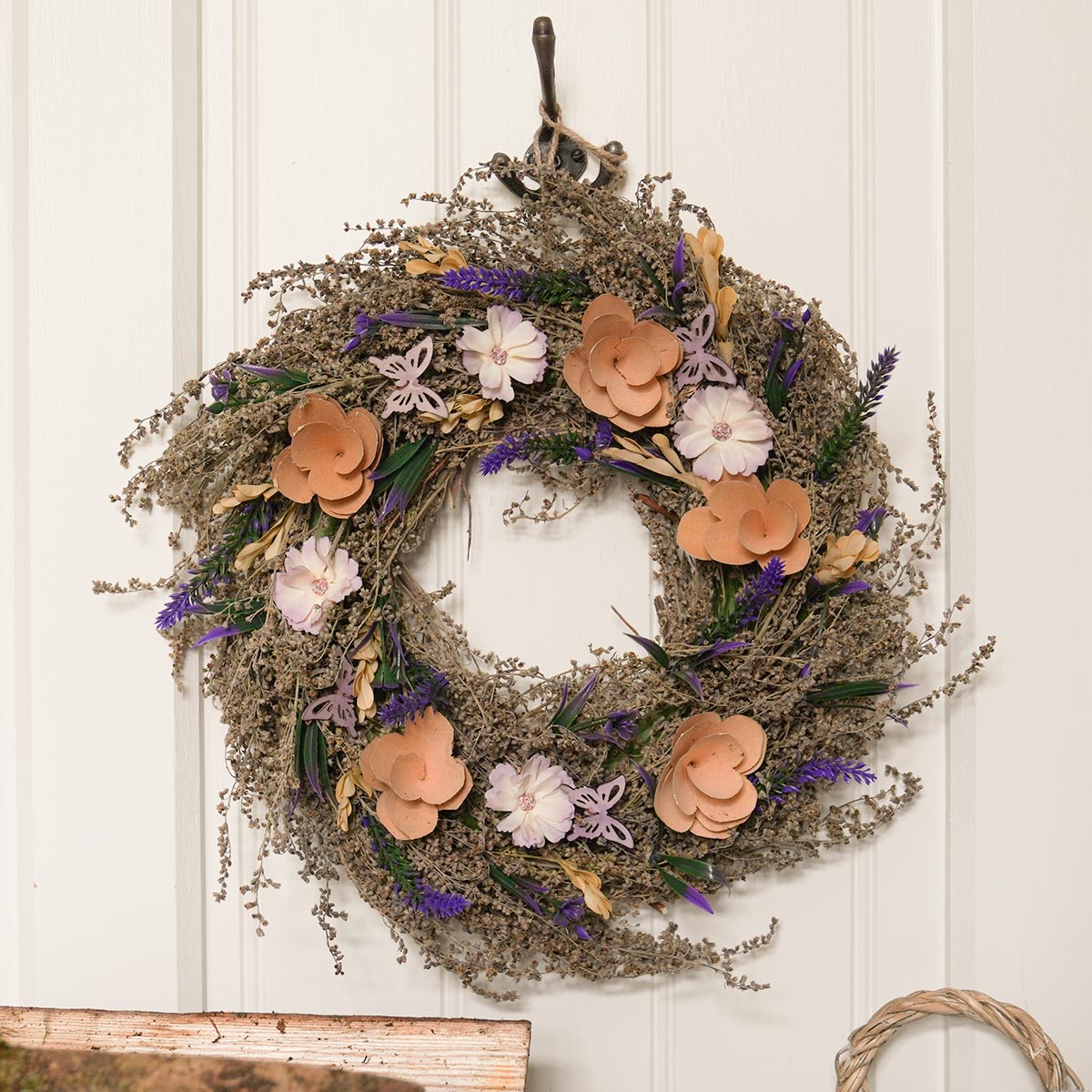 33cm Viola Whirl Spring Wreath