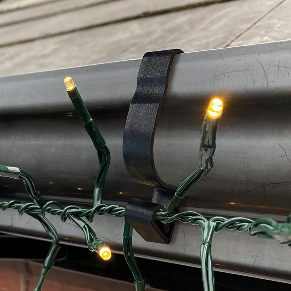 16 Pack Black Giant Gutter Clips for Christmas Lights