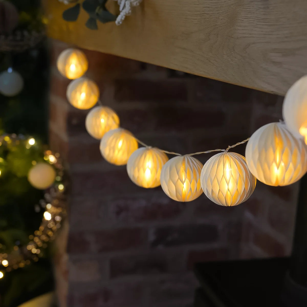 10 Paper Ball Battery Fairy Lights Warm White LEDs 2m