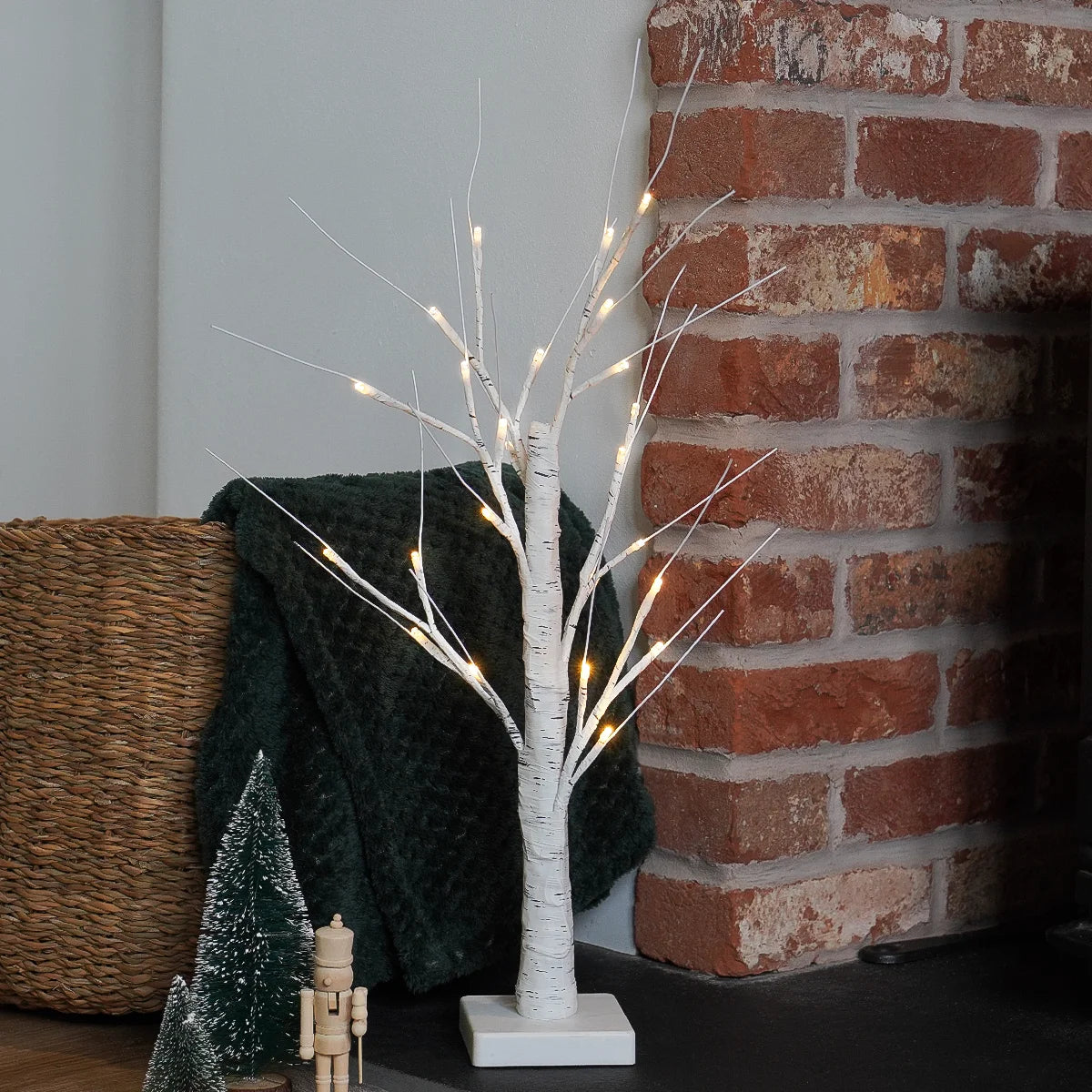 60cm Pre Lit Twig Tree Warm White LEDs Battery Operated