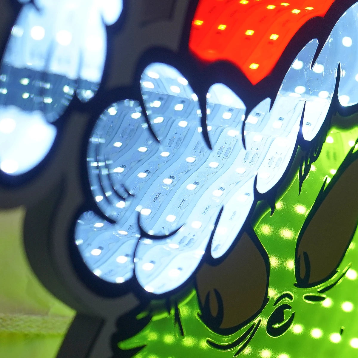 Grinch with Santa Hat Infinity Christmas Light 40cm