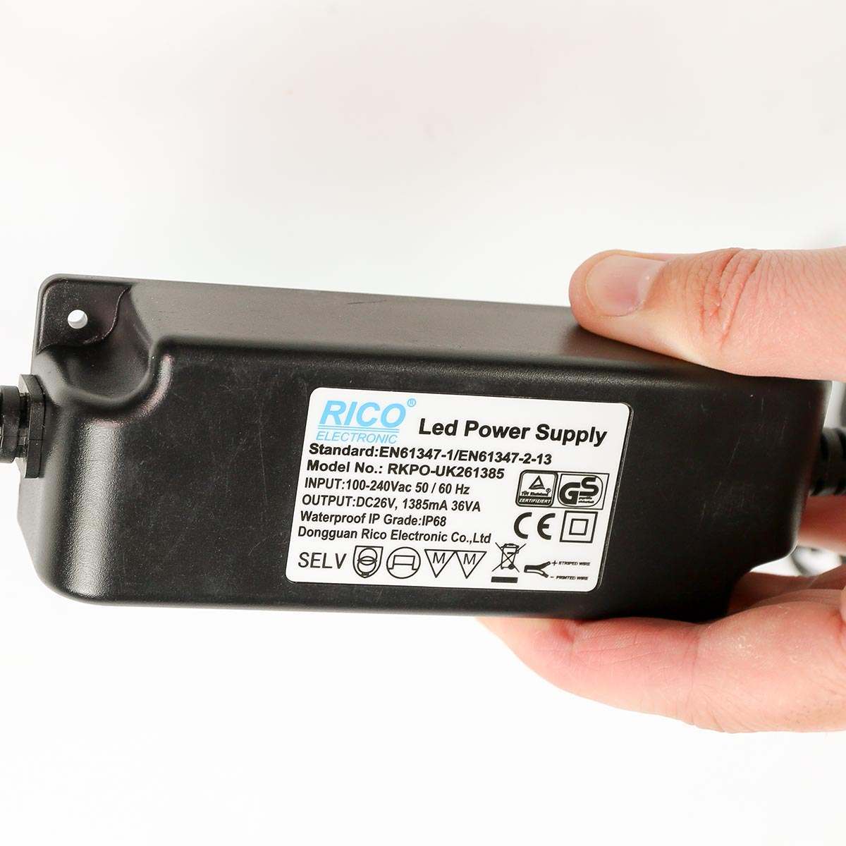 Medium Power Pack with Controller, 5m Green Cable - Powers up to 1600 LEDs