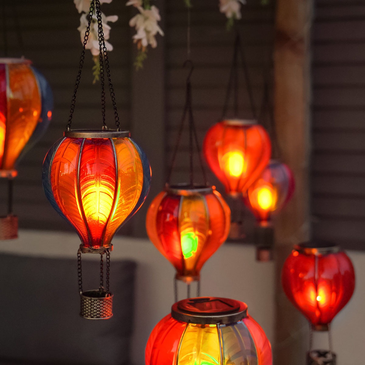 Solar Cool Flame Hanging Balloon Lantern