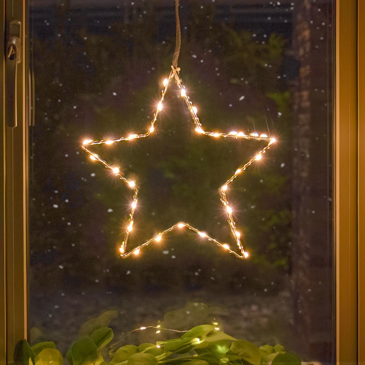 ConnectGo® Connectable 30cm Outdoor Star Light Christmas Silhouette