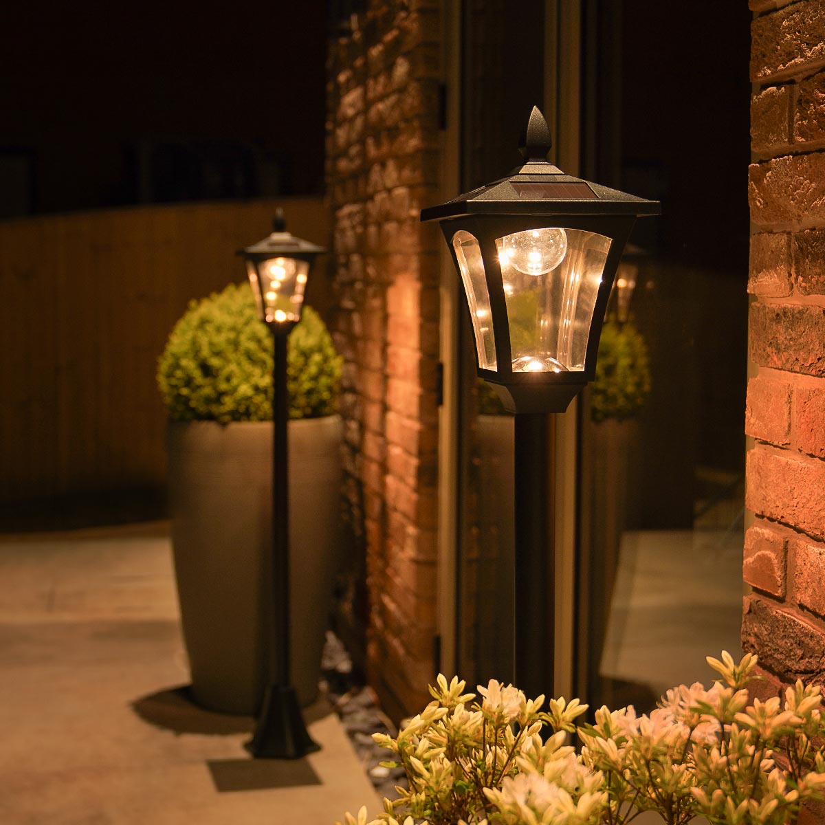 2 Black Security Solar Lamp Posts 1.2m