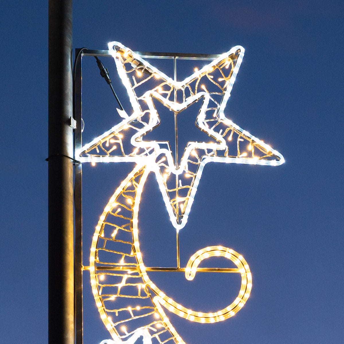 ConnectPro® 1.7m Commercial Christmas Light Lamp Post Motif Shooting Star with Twinkle LEDs