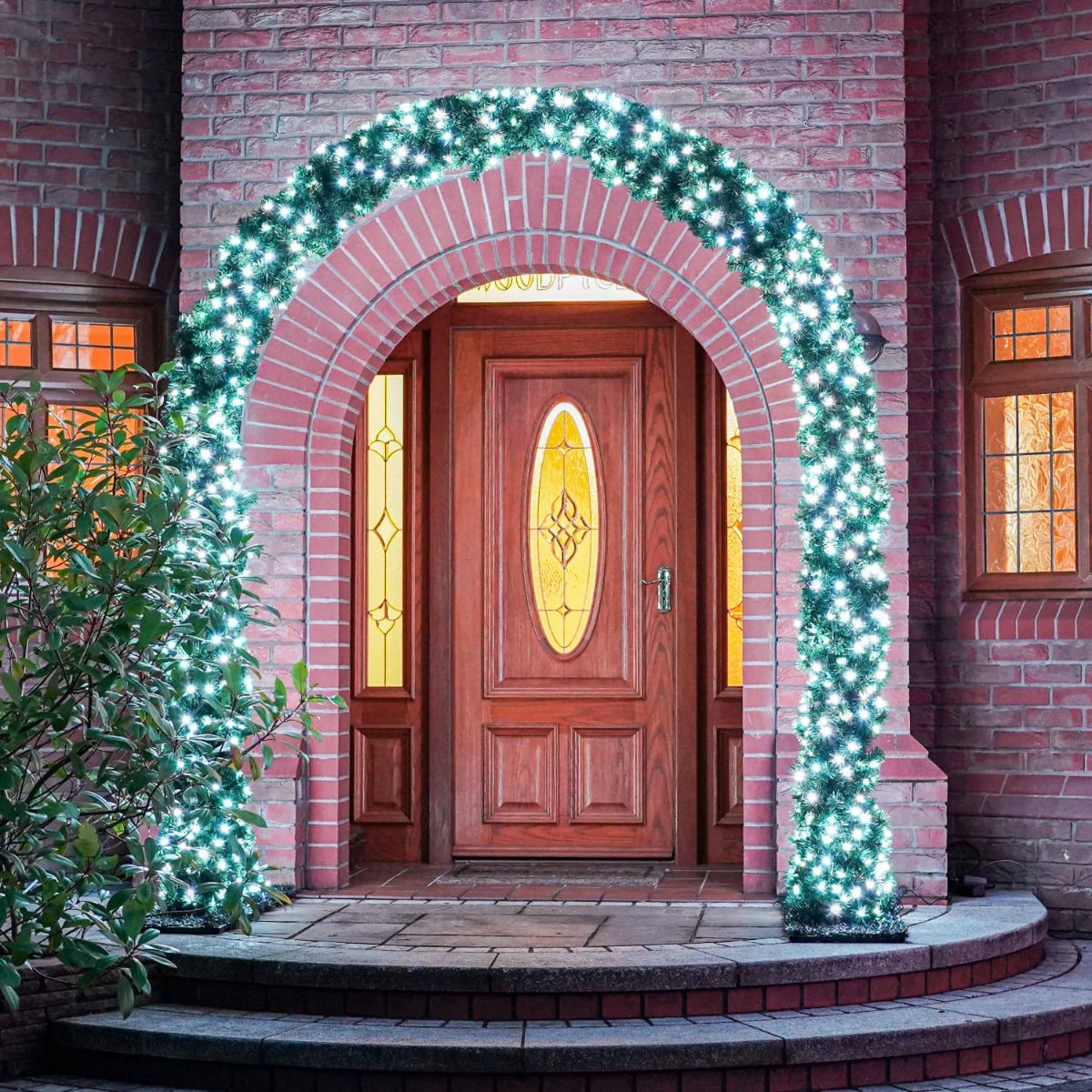 ConnectGo® 2.5m Outdoor Green Commercial Christmas Pre Lit Archway