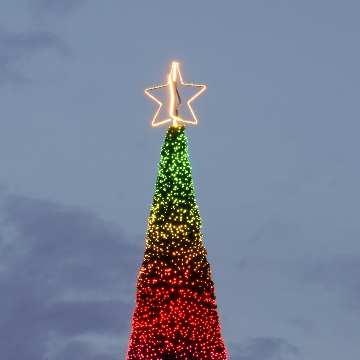 ConnectPro® Connectable Outdoor 3D Star Tree Topper