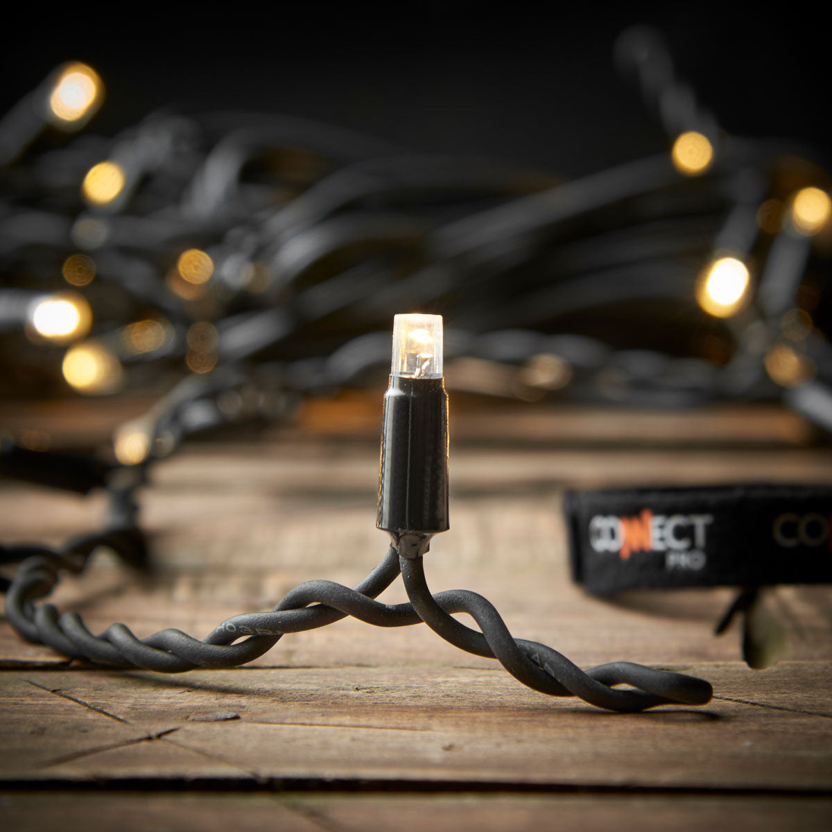 outdoor-connectpro-icicle-lights-flash-bulb-leds-connectable-black-rubber-cable