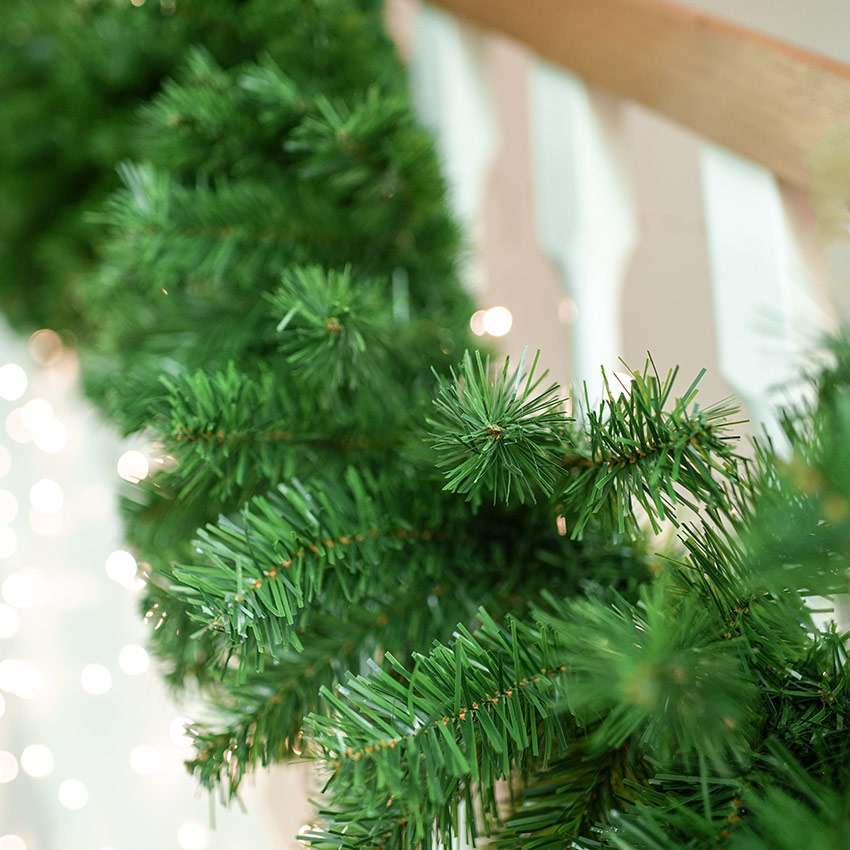 1.8m Green Christmas Garland