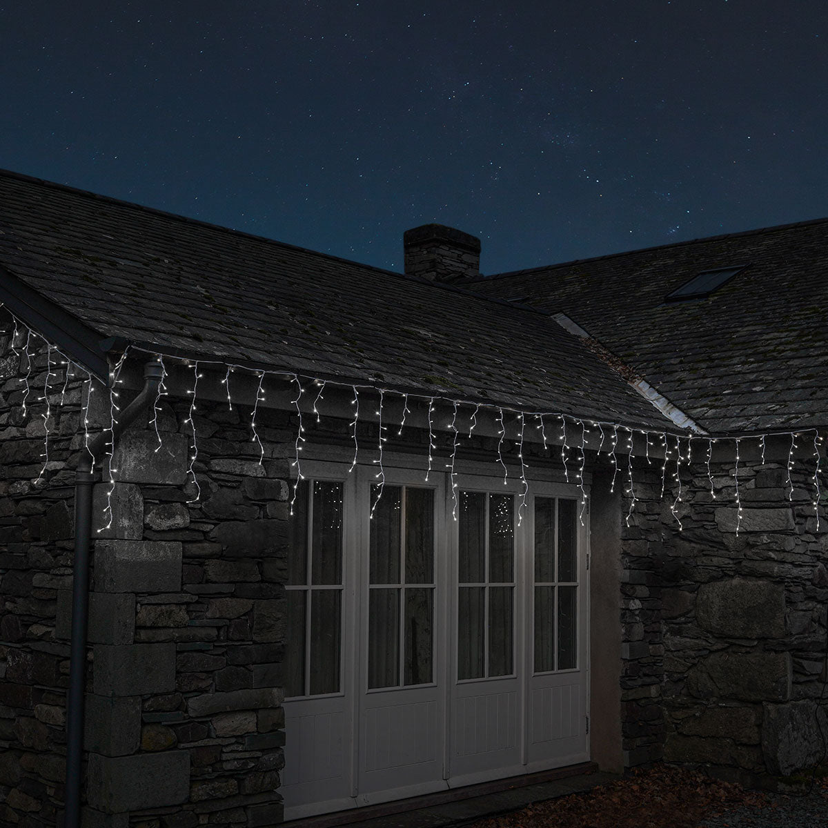 Plug In Christmas Snowing Effect Icicle Lights