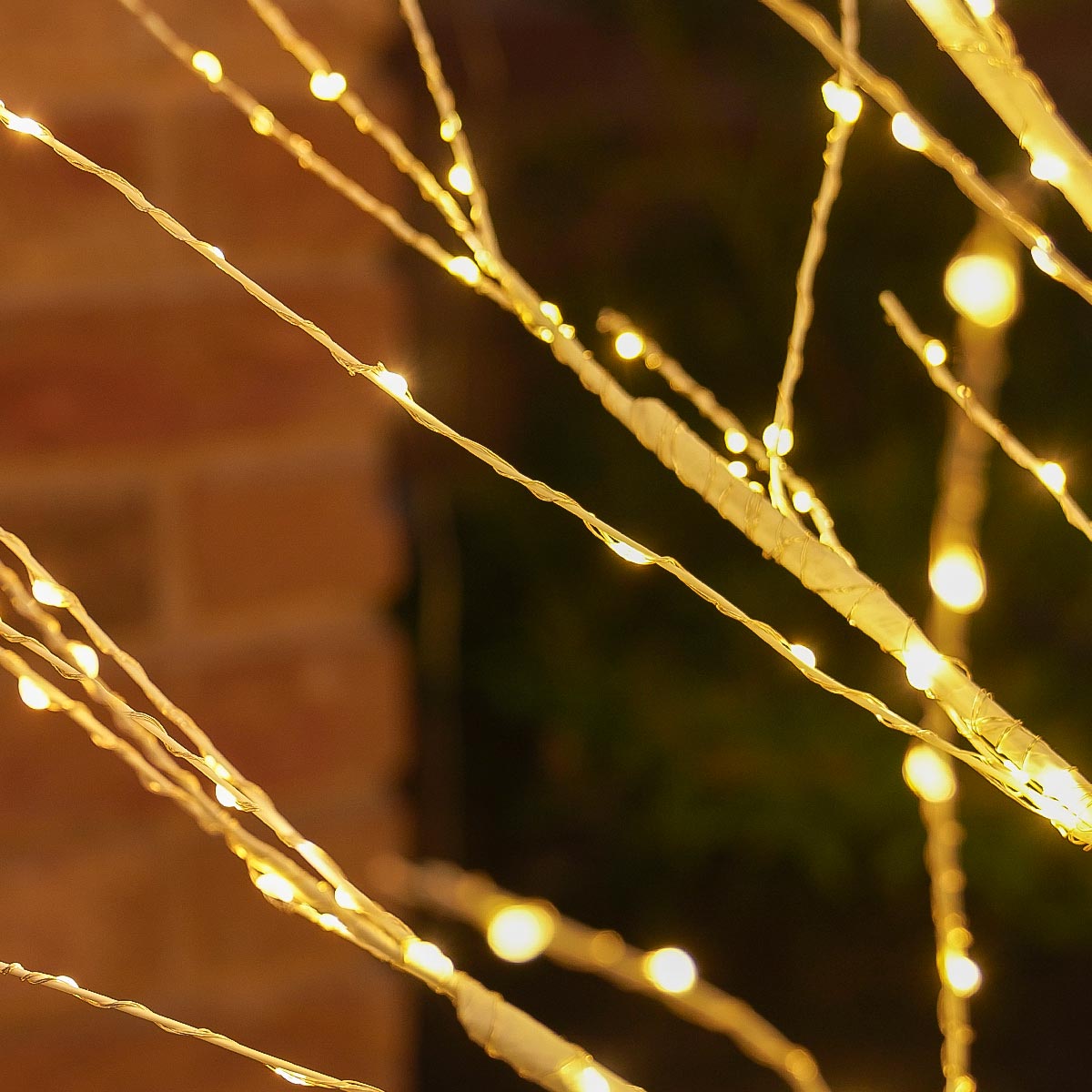 White Dewdrop Microdot Tree with Warm White LEDs