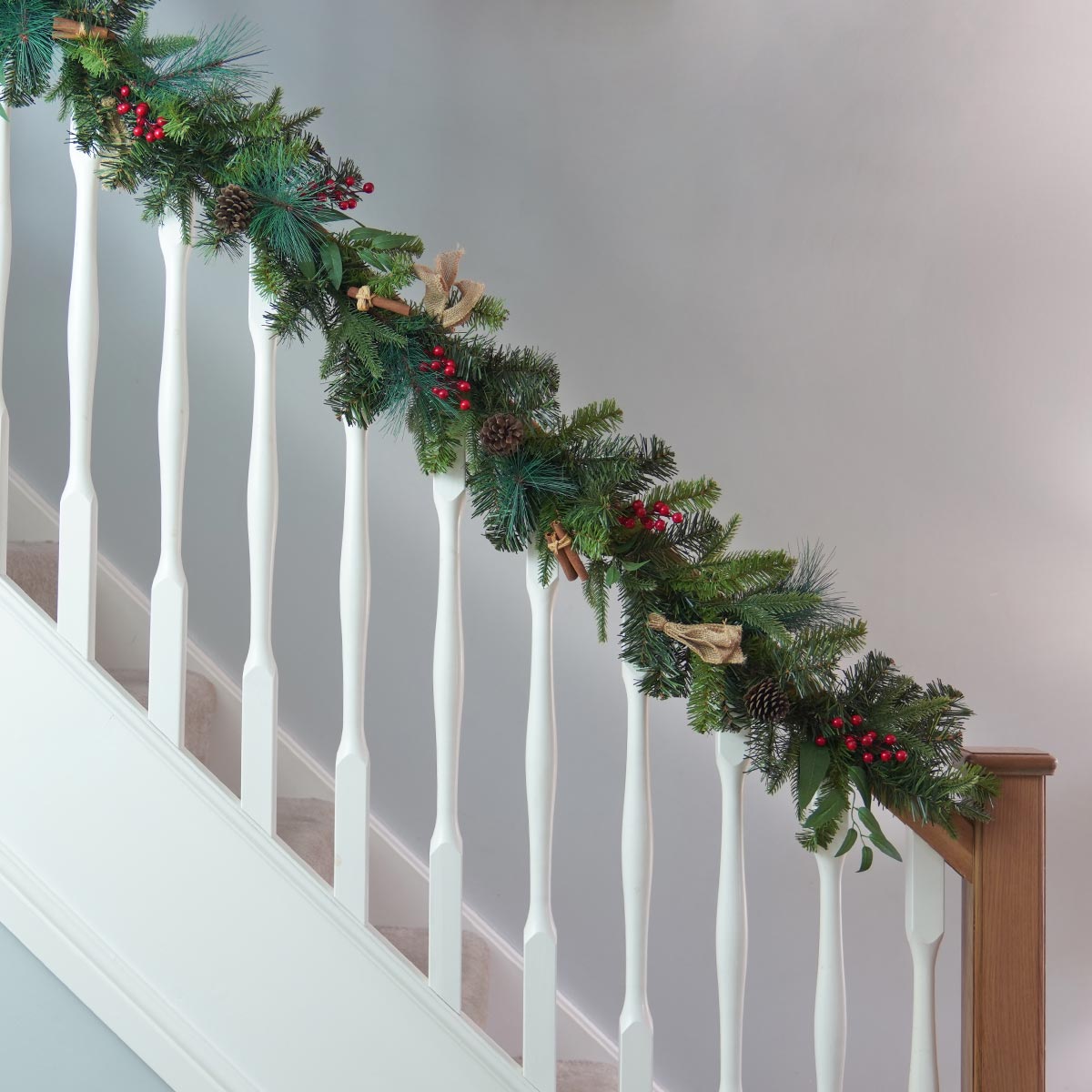 1.8m Red Berry and Hessian Christmas Garland