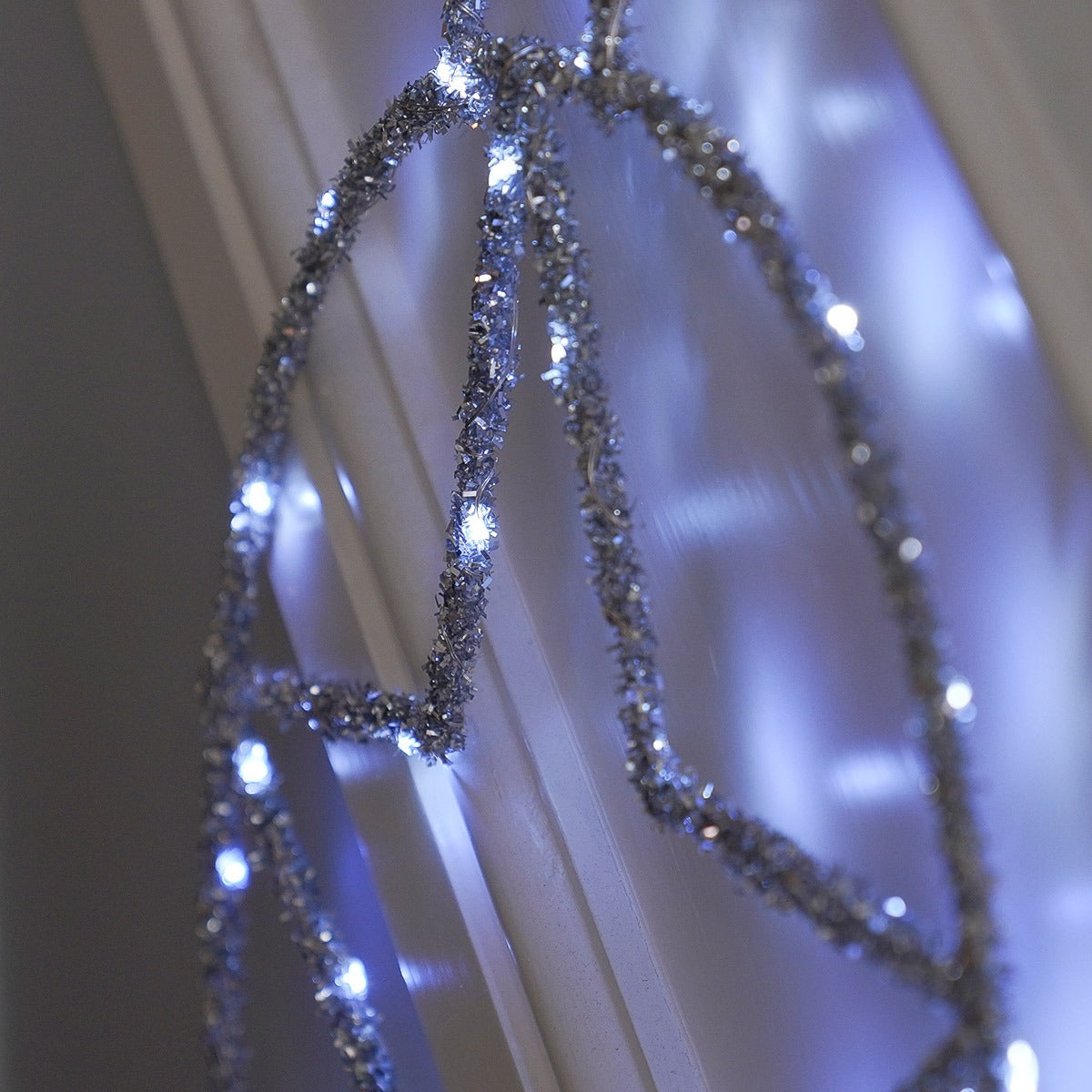 49cm Tinsel Battery Star Light Christmas Silhouette