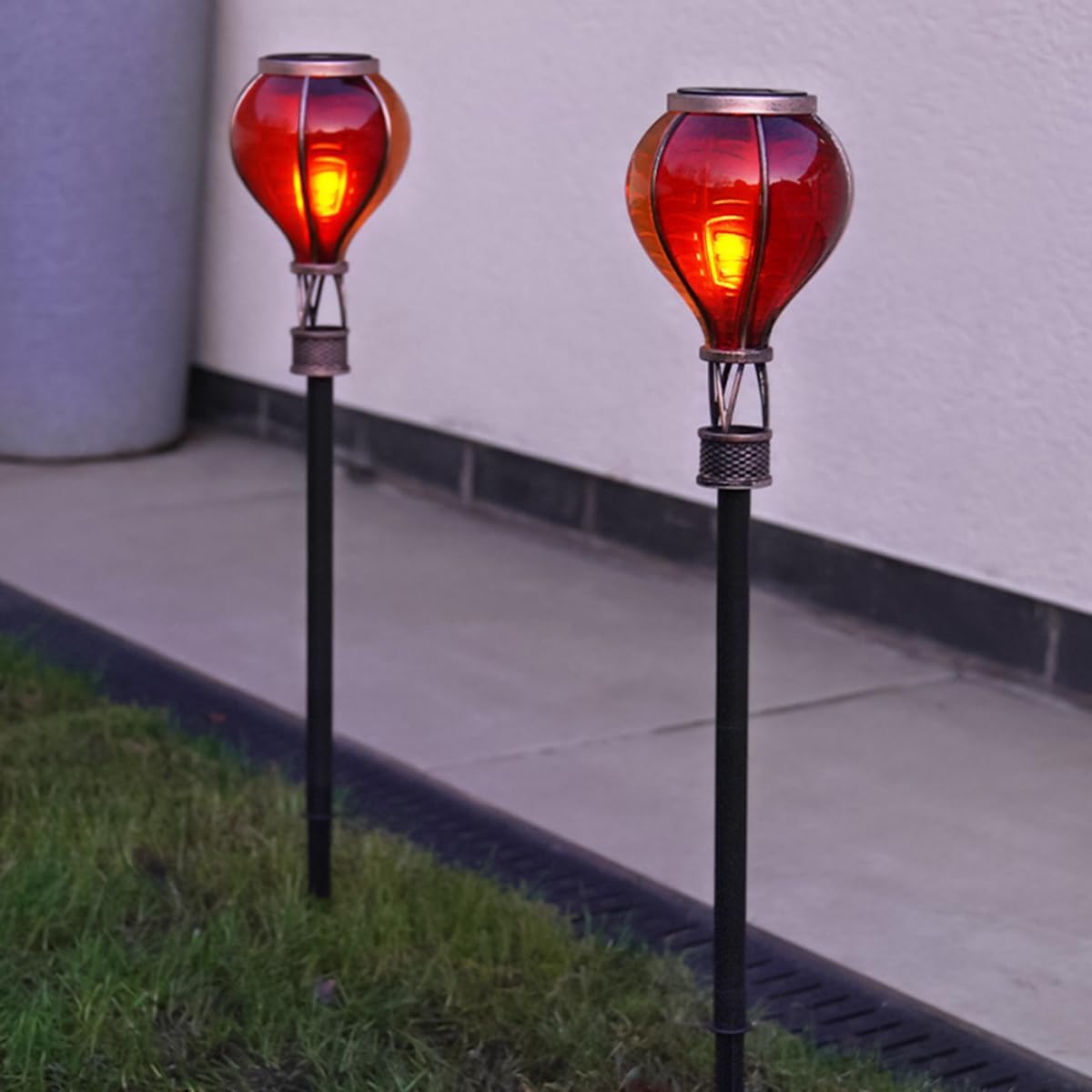 Solar Cool Flame Balloon Stake Light