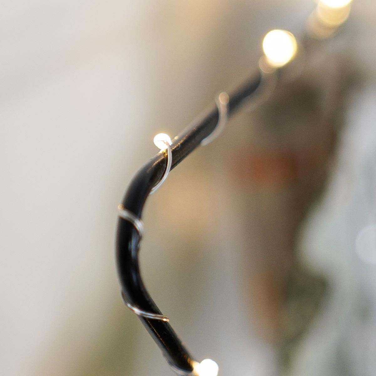 50cm Battery Hanging Star Light with Silver Berries & Pinecones