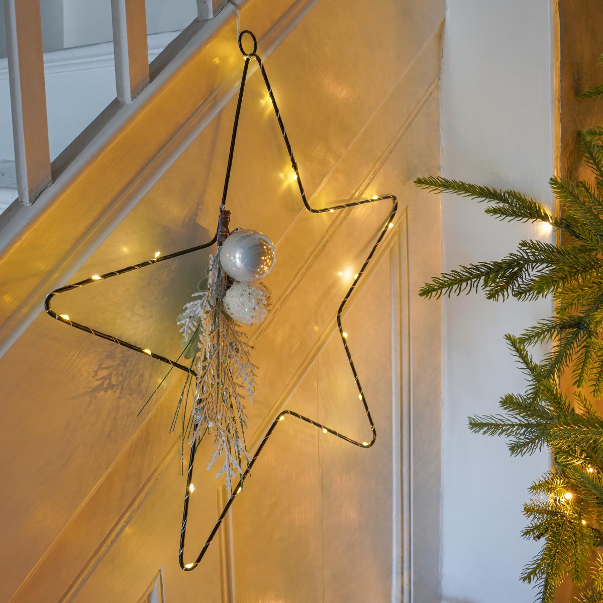 50cm Battery Hanging Star Light with Silver Berries & Pinecones