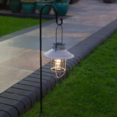 Best Solar Lights by Use Case: Paths, Patios, Fences, Pergolas, and More