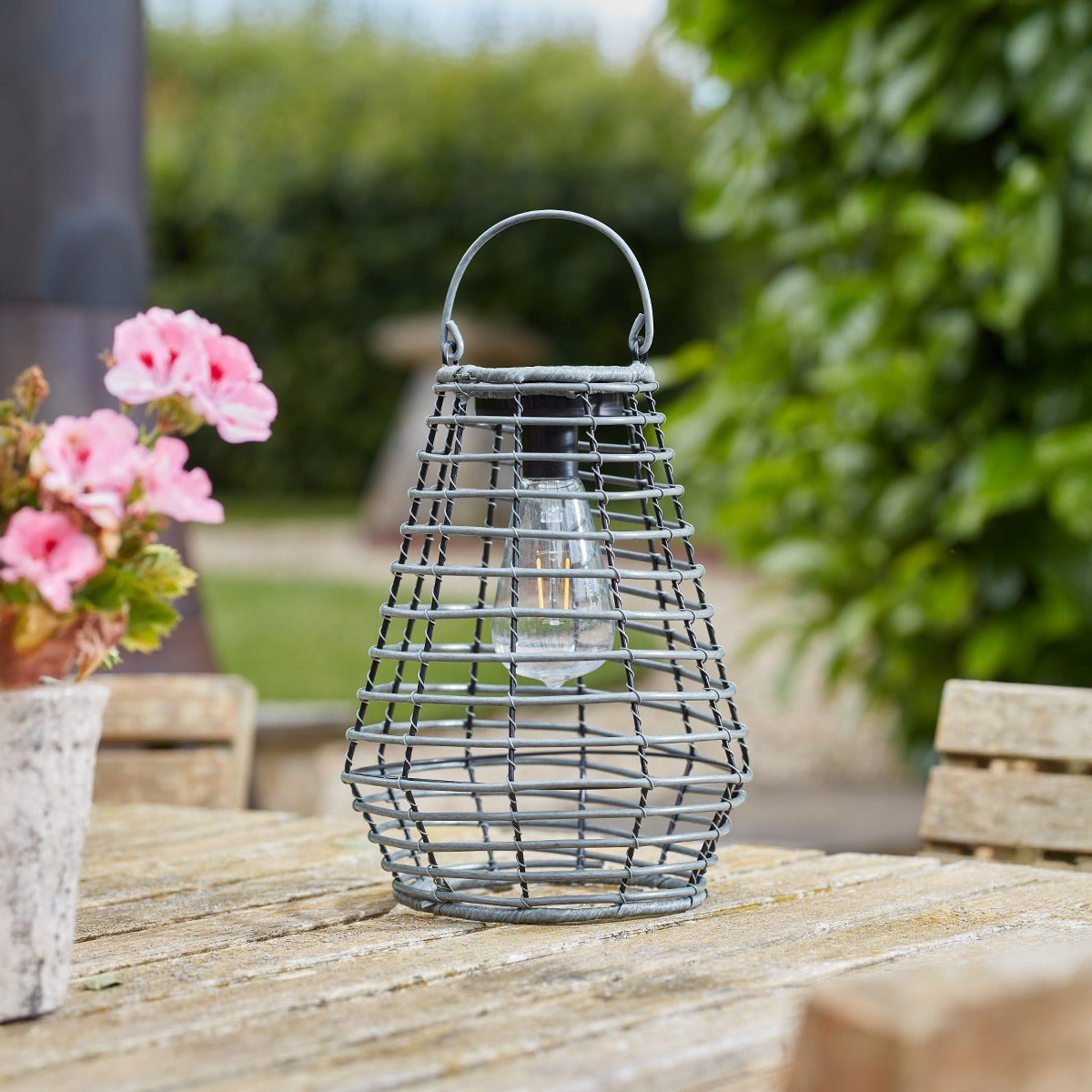 Maris Solar Lantern Rattan Effect 27cm