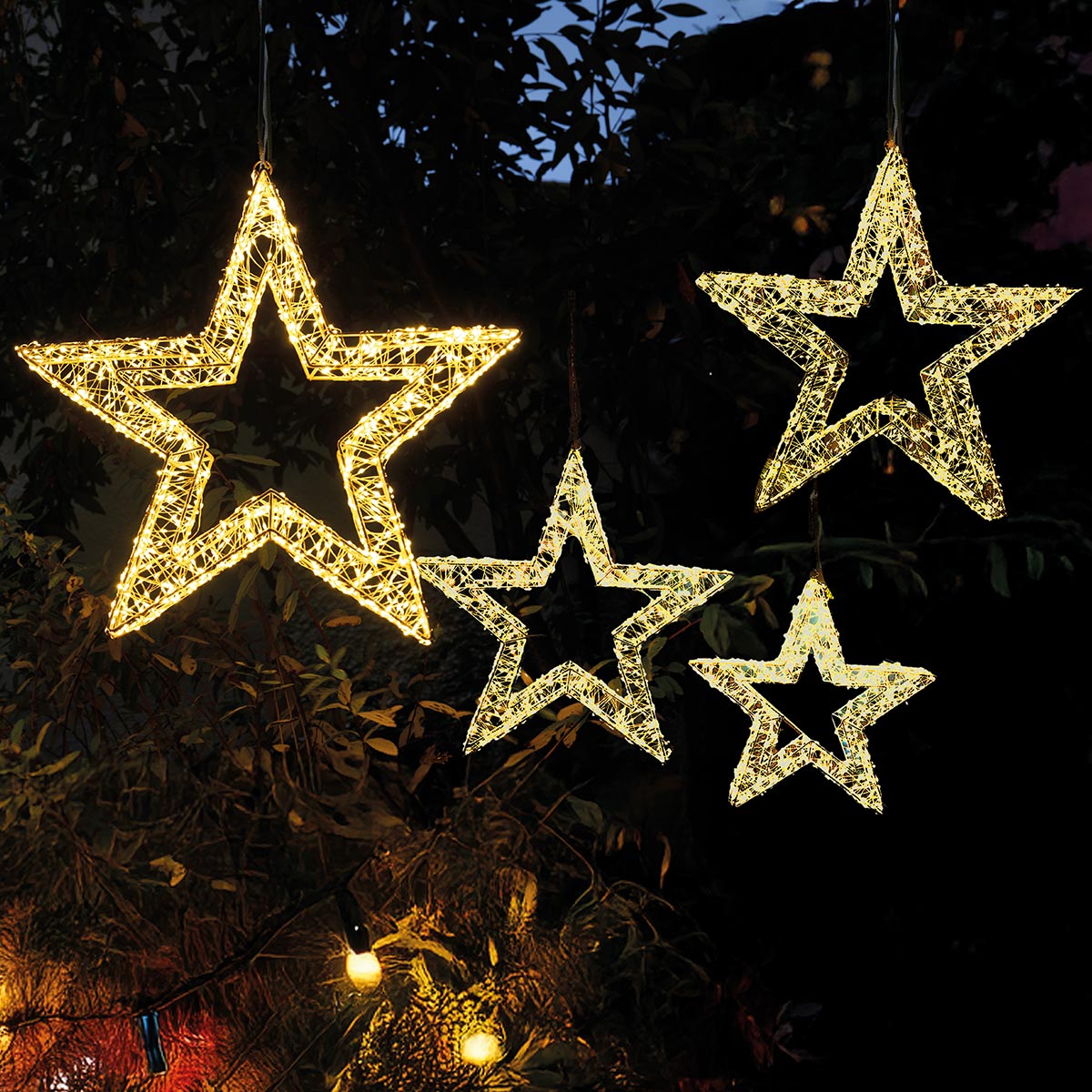 50cm Wire Star Outdoor Christmas Wreath With 1440 Warm White Micro LEDs