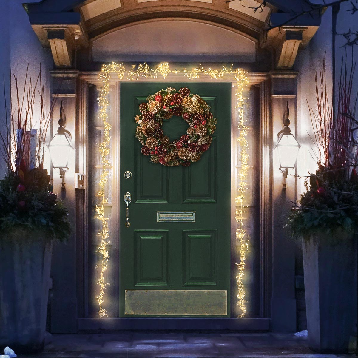 800 LED Outdoor Christmas Cluster Lights for Door Frame 5.5m