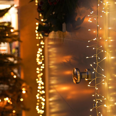 800 LED Outdoor Christmas Cluster Lights for Door Frame 5.5m