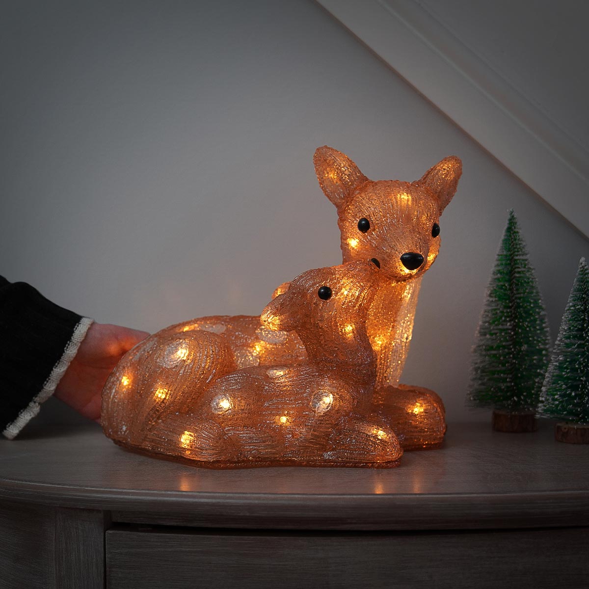 28cm Acrylic Doe & Fawn Battery Outdoor Light up Reindeer