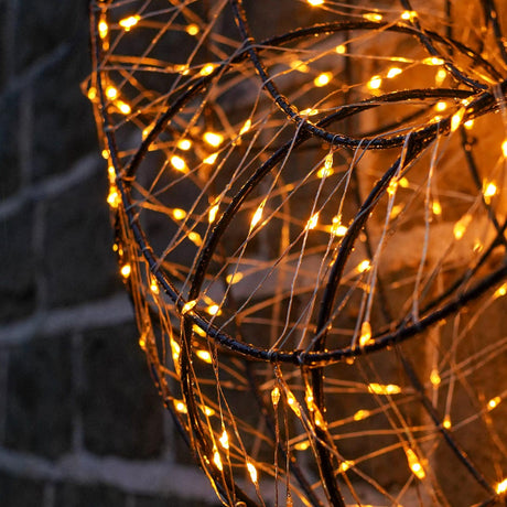 75cm Wire Outdoor Christmas Wreath With 720 Antique White Micro LEDs