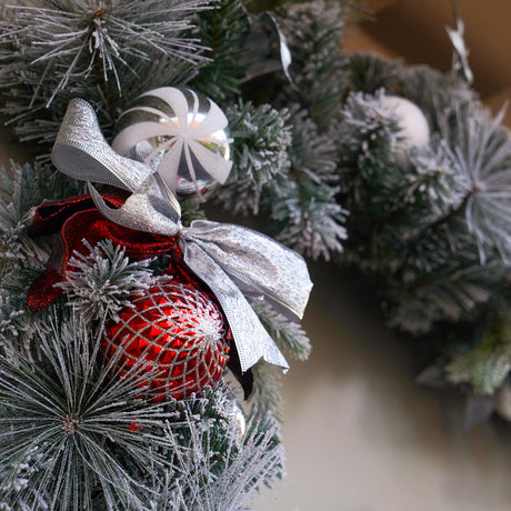 1.8m Snow Flocked Lapland Outdoor Christmas Garland