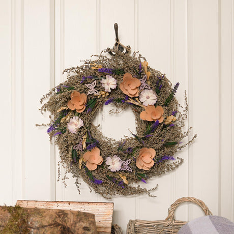 33cm Viola Whirl Spring Wreath