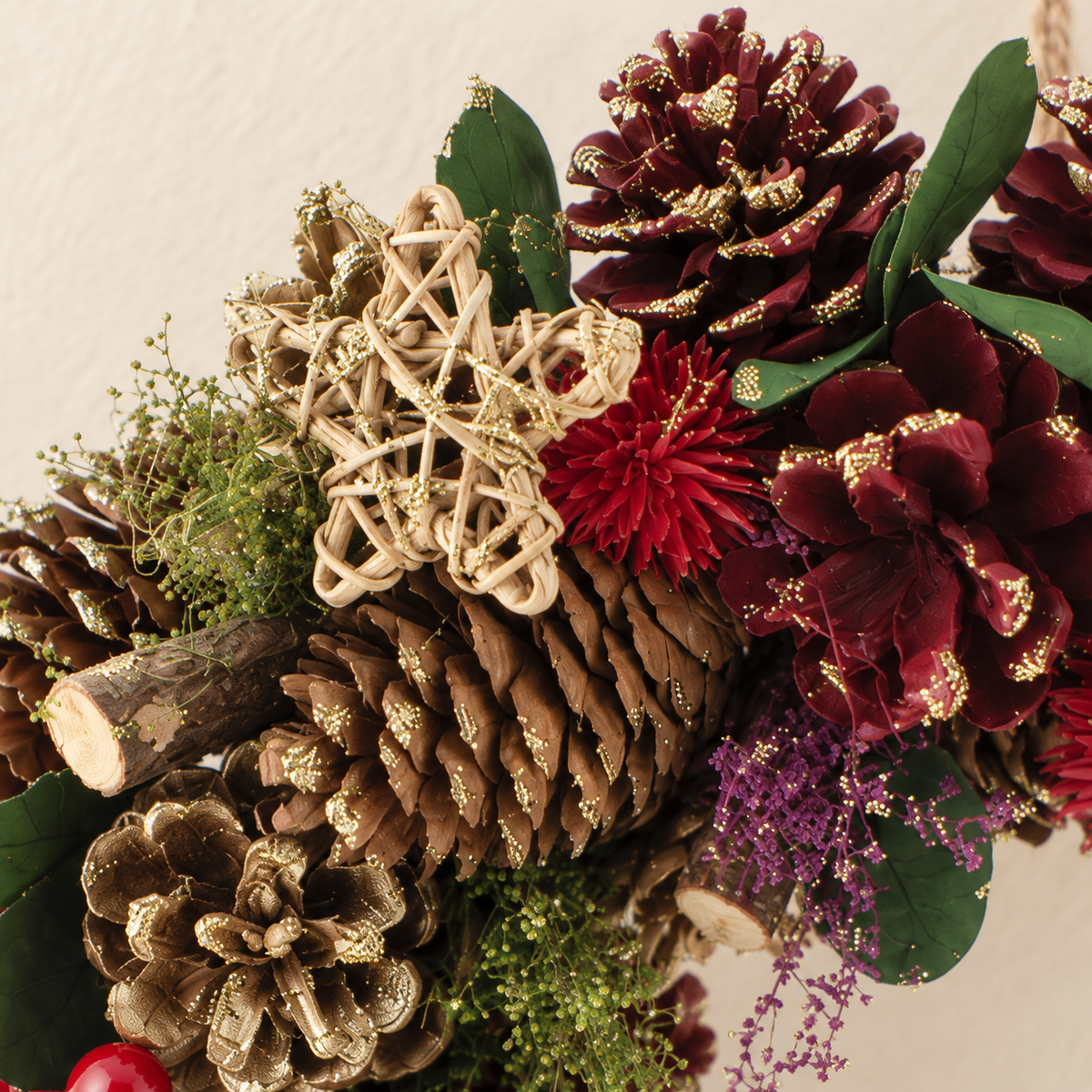 30cm Red Berry & Gold Pinecone Wreath