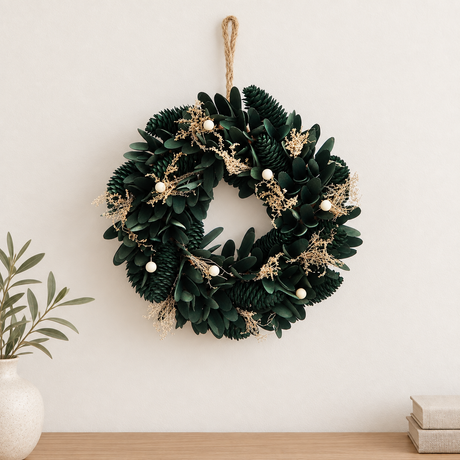 30cm White Berries Winter Wreath