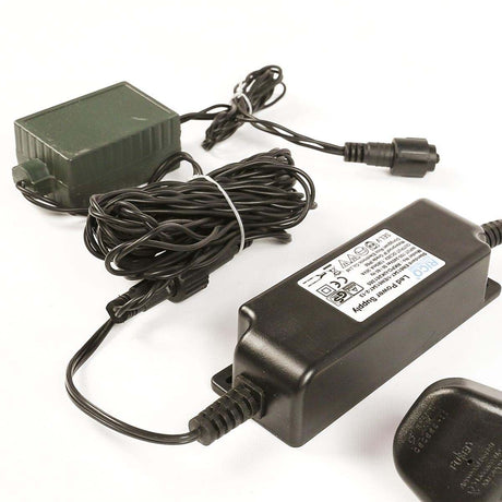 Medium Power Pack with Controller, 5m Green Cable - Powers up to 1600 LEDs