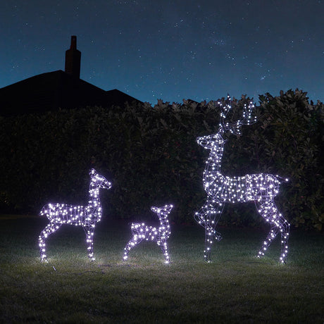 Connectable Outdoor Light up Reindeer Family with Remote Control - Adjustable Colours
