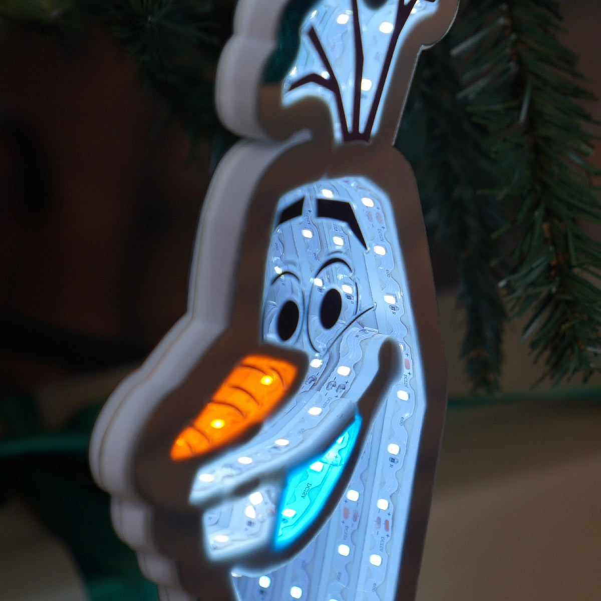 63cm Outdoor ©Disney Christmas Decoration Infinity Mirror Olaf