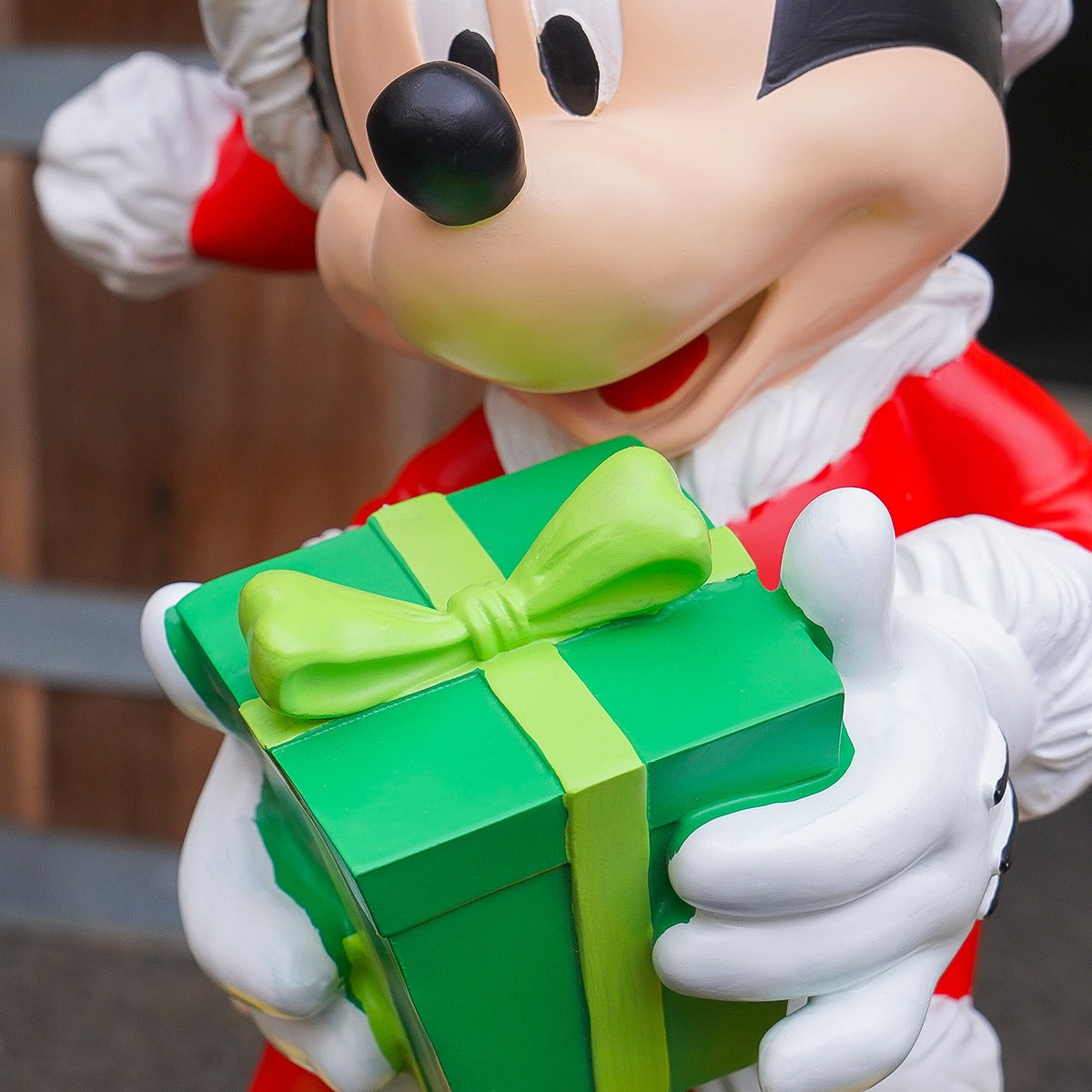 49cm Outdoor ©Disney Christmas Decoration Santa Mickey Mouse Garden Ornament
