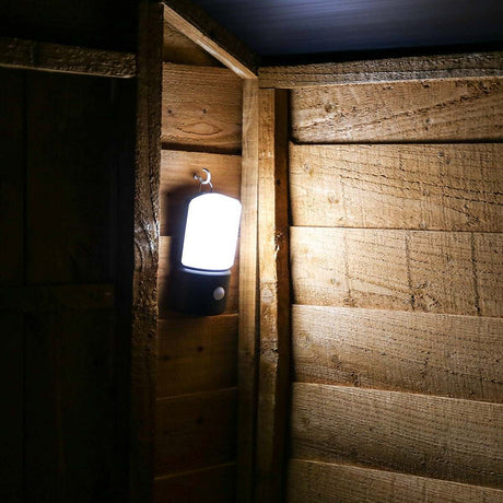 Battery Outdoor Security Light with PIR Sensor