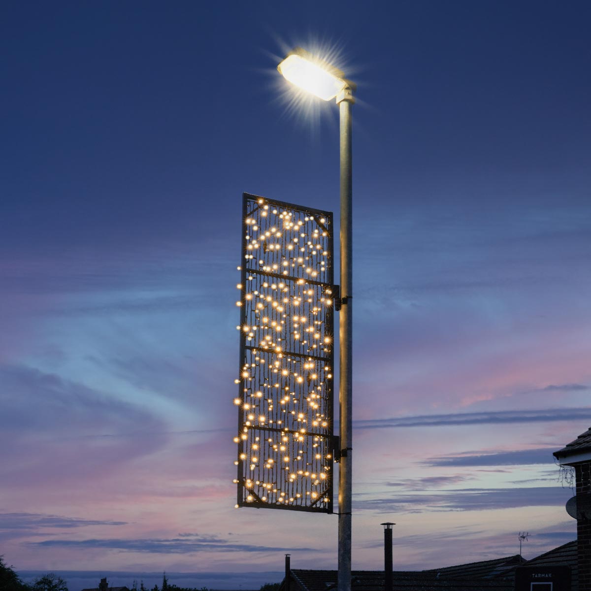 ConnectPro® 2m Outdoor Commercial Lamp Post Motif