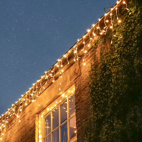 outdoor-led-icicle-lights-connectable-white-rubber-cable