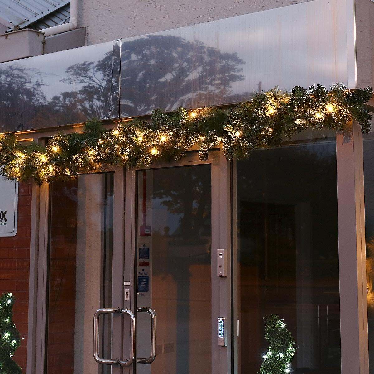 3m-outdoor-commercial-garland-connectable-40-warm-white-leds
