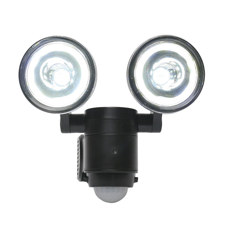 Battery Powered Outdoor Security Light Twin Head Spotlight with PIR Sensor