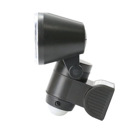 Battery Powered Outdoor Security Light Twin Head Spotlight with PIR Sensor