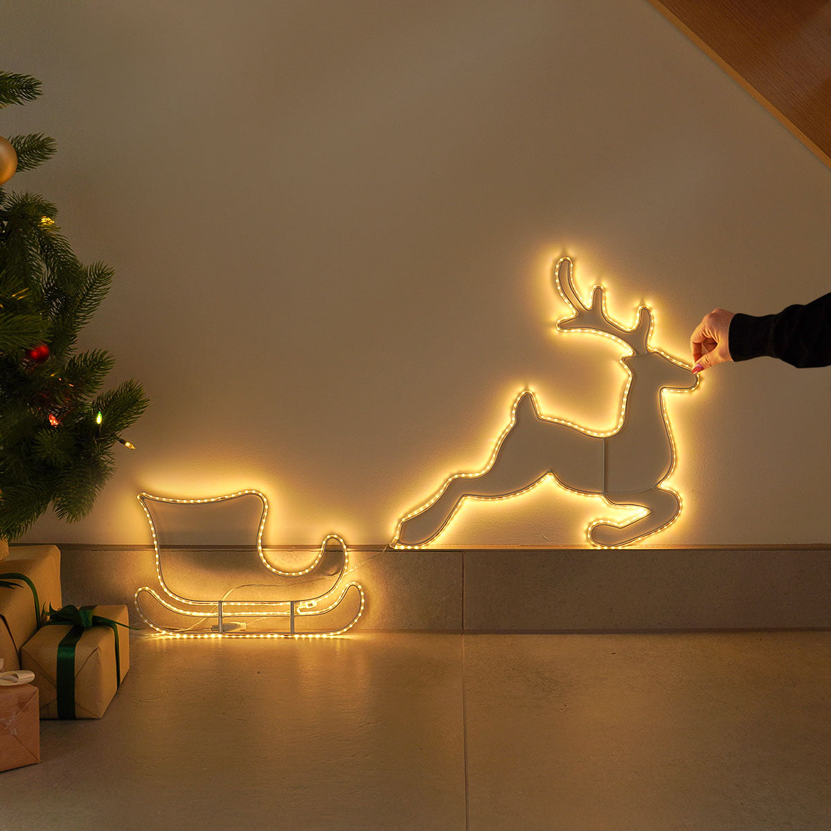 Outdoor SMD LED Reindeer and Sleigh Silhouette