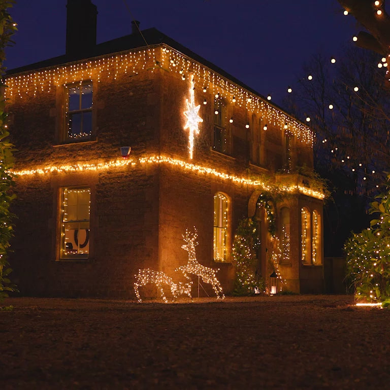 ConnectGo® system overview video, demonstrating where Christmas products can be used on a house, in a home, a garden. Create incredible displays with ConnectGo®
