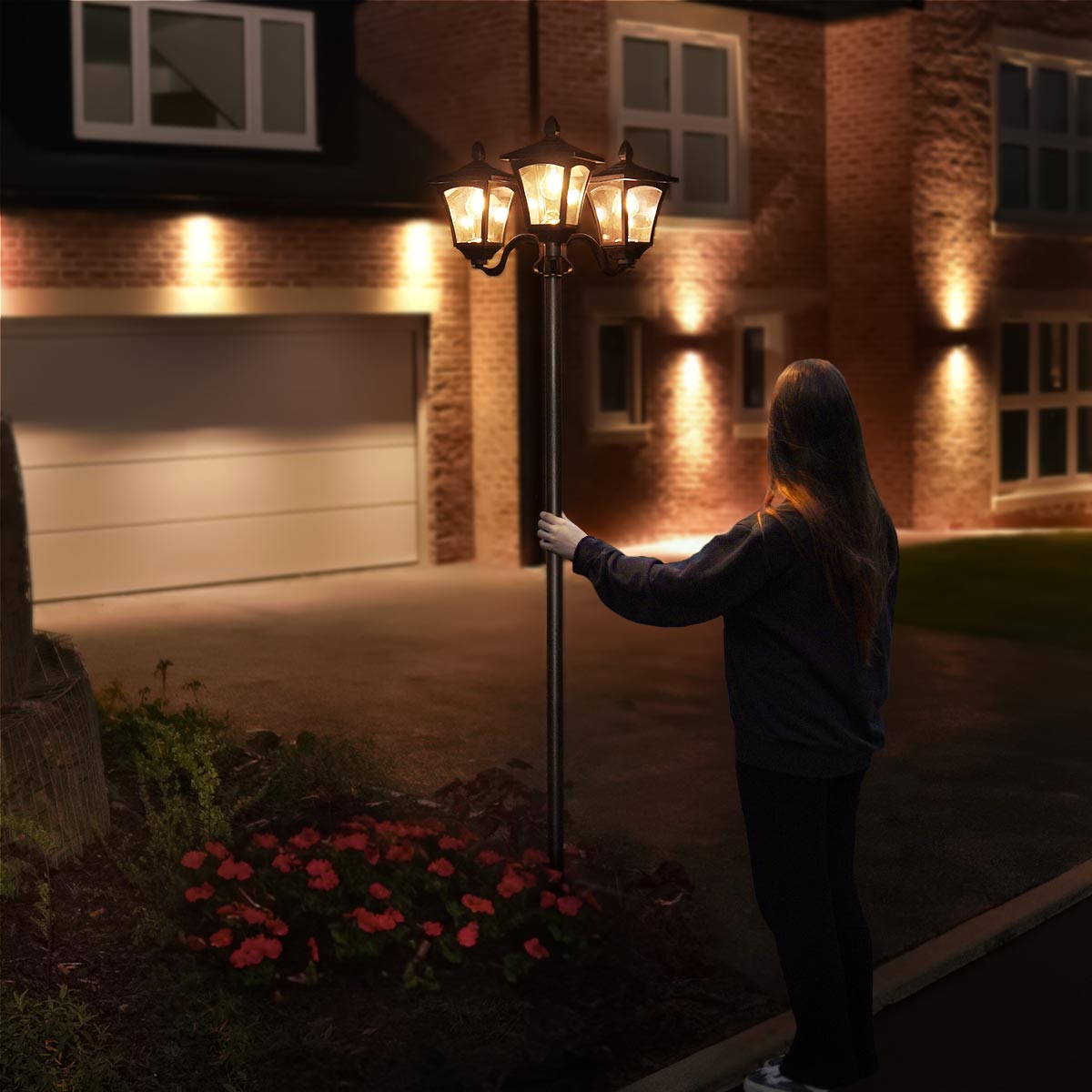 Triple Head Solar Lamp Post Filament Effect LEDs 2.1m